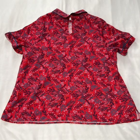 NWOT ModCloth Floral Print Short Sleeve Blouse - Picture 2 of 5
